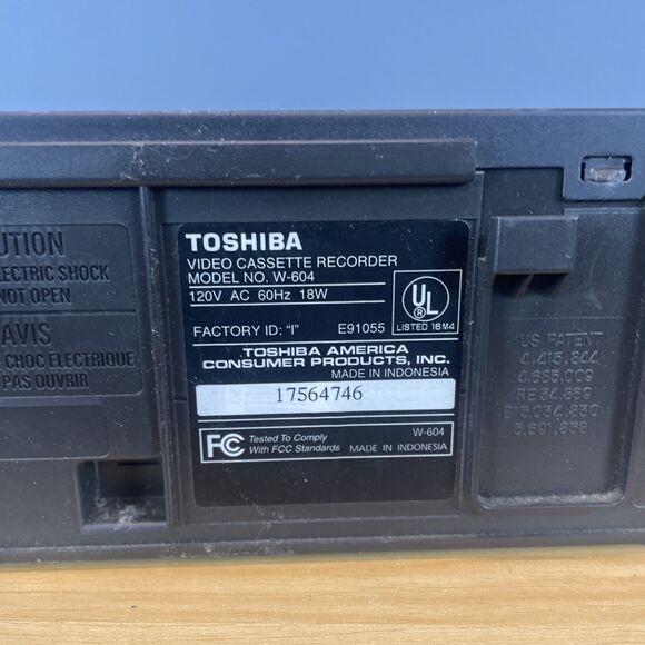 Toshiba VCR W-603 VHS Video Cassette Recorder and Player For Parts - Picture 5 of 5